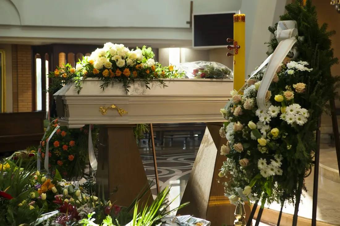Read more about the article O czym pamiętać, przygotowując ceremonię pogrzebową?