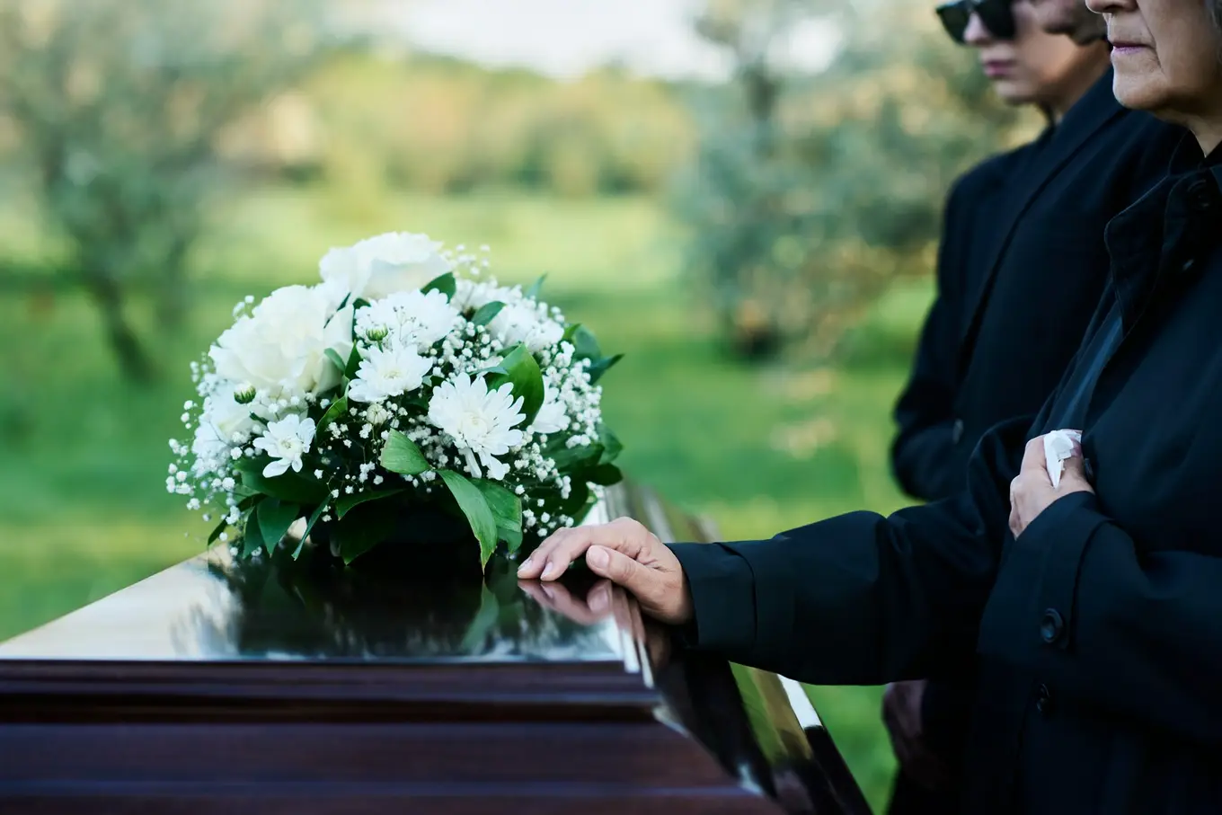 You are currently viewing Wspomnienia zmarłego: jak przygotować wzruszające konsolacje?